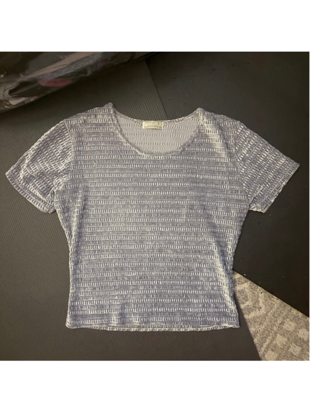 Y2K MIKI GREY SHIRRED VELVET CROP TOP (SMALL)
